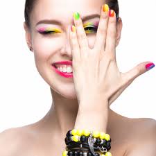 ongles jaune