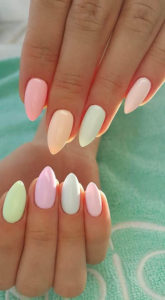 ongles pastel