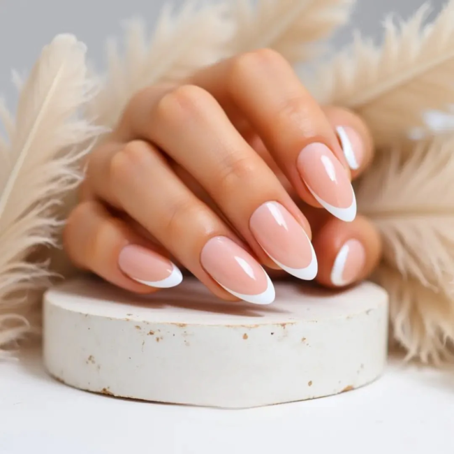 Combien de temps peut-on garder des ongles en gel ?